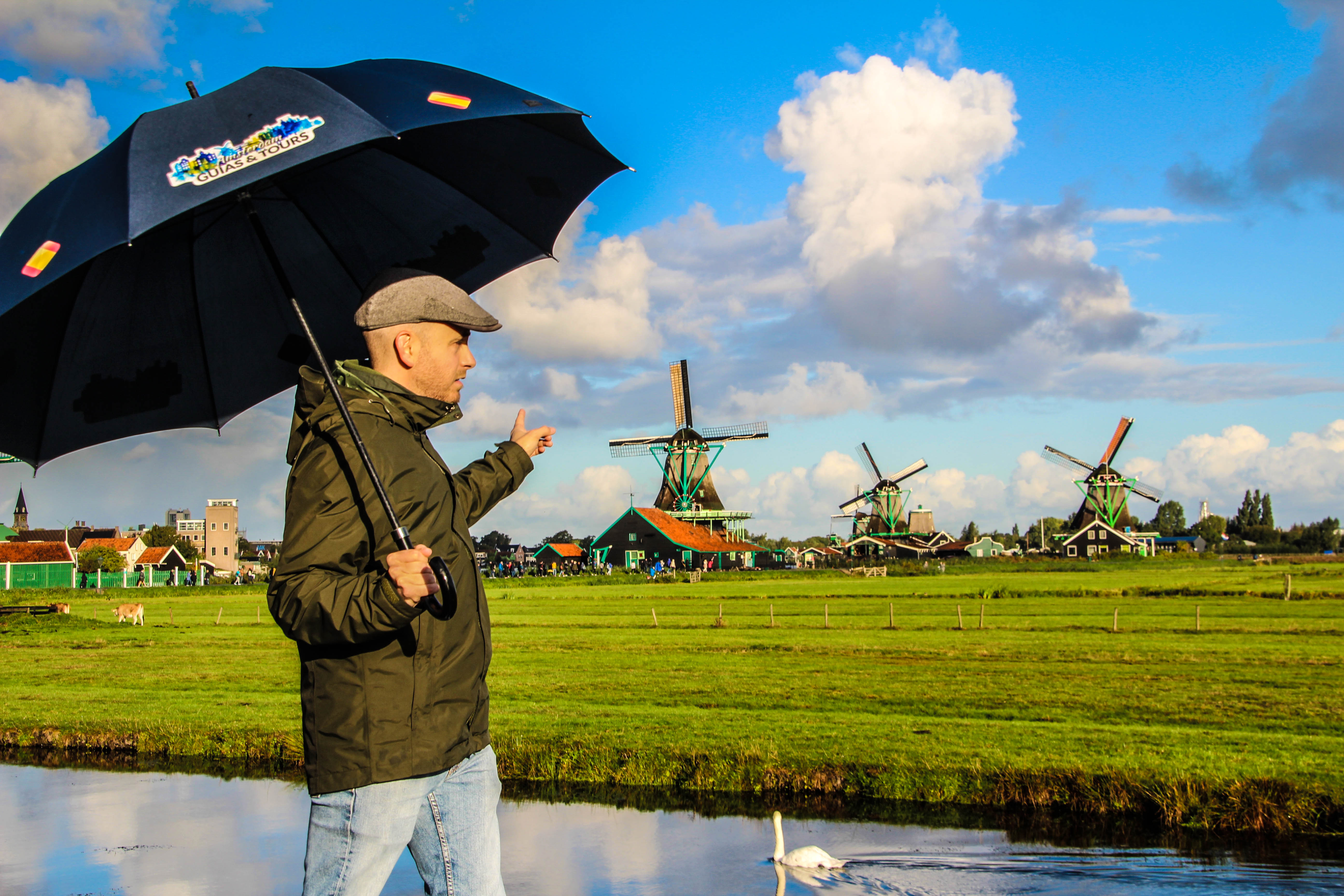 Tour to Zaanse Schans, Edam, Volendam, and Marken