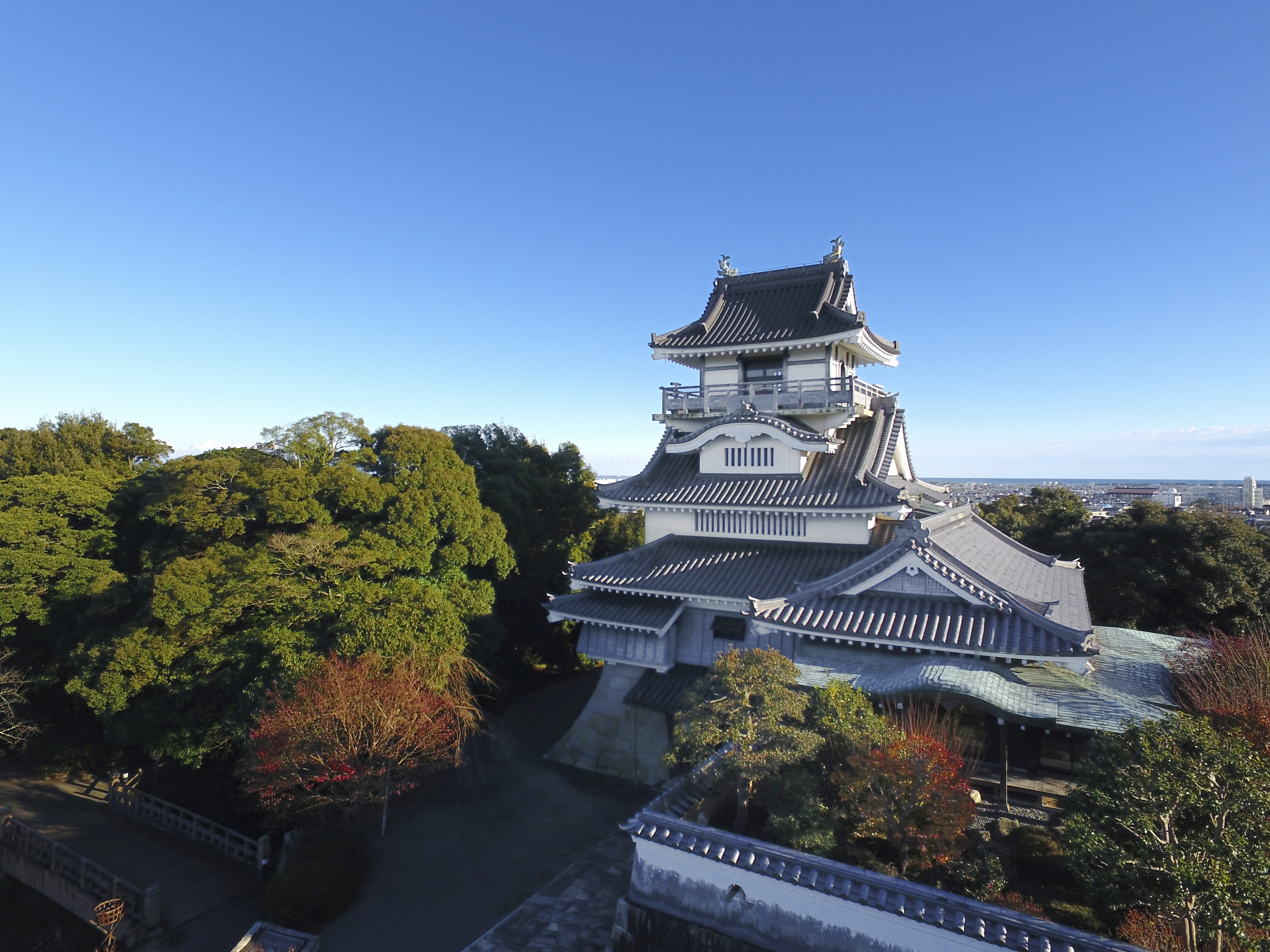 郷土の歴史を学ぼう！　「馬出しの遺構」が注目される小山（こやま）城　＜吉田町＞