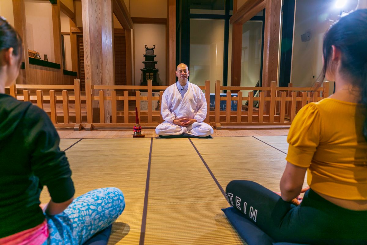 Zen Meditation at Odawara Castle