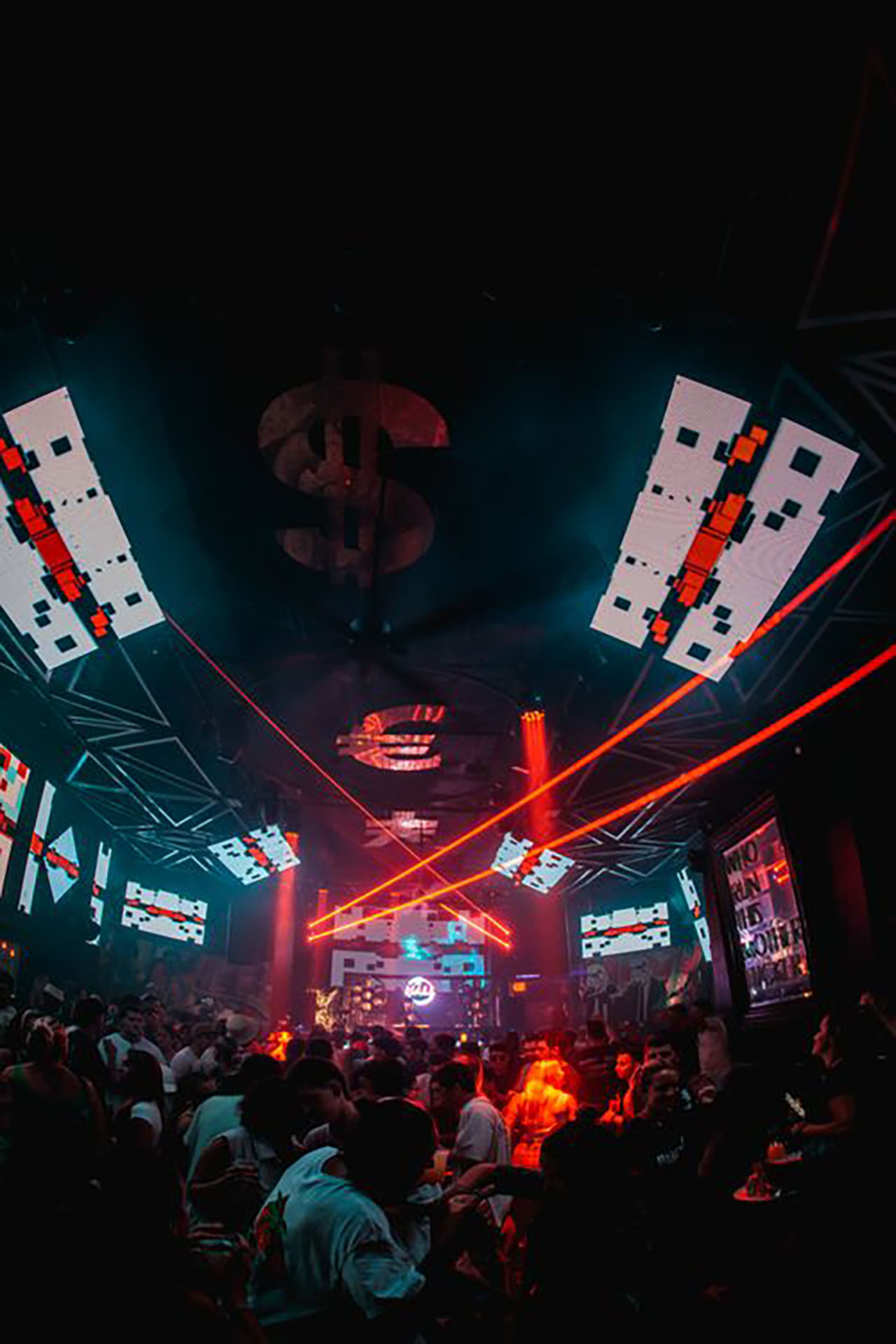 Ultimate Party in Miami : Booze Cruise with Free Open Bar, Nightclub & Party Bus