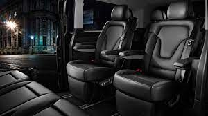 Private Transfer:  Reykjavík →  Keflavik Airport MPV  / SUV 5–6 Pax (standard)