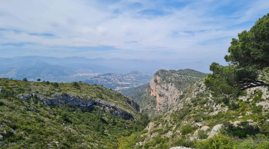 Hiking Montgo