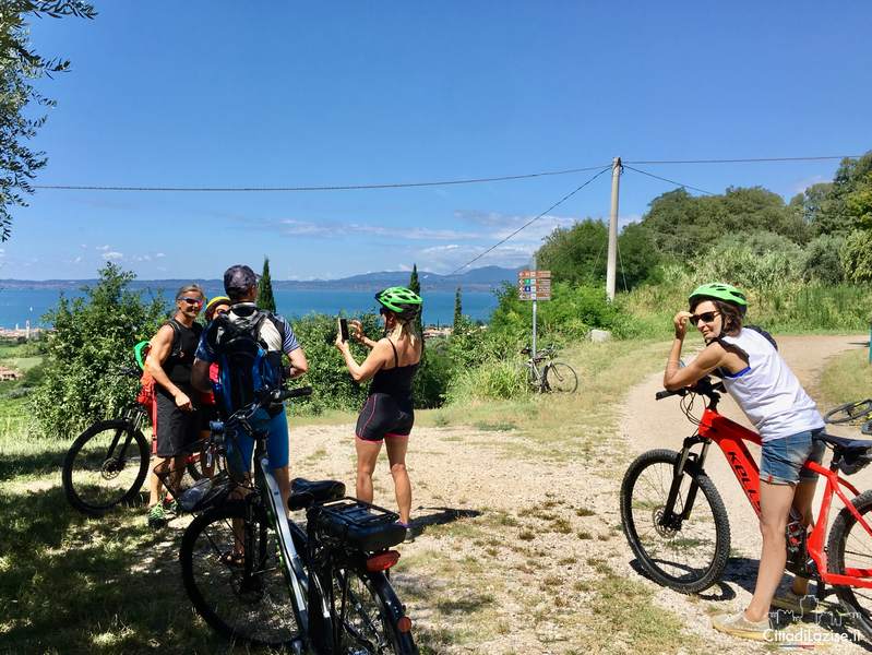 E-Bike Tour and Wine Tasting from Bardolino