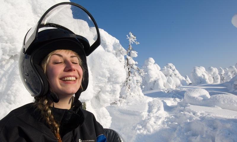 Snowmobile Safari to Campfire – single driving