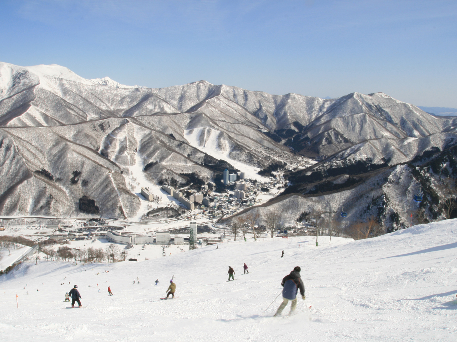 Please enjoy it wherever you like! Rent a ski to enjoy winter sports at a reasonable price