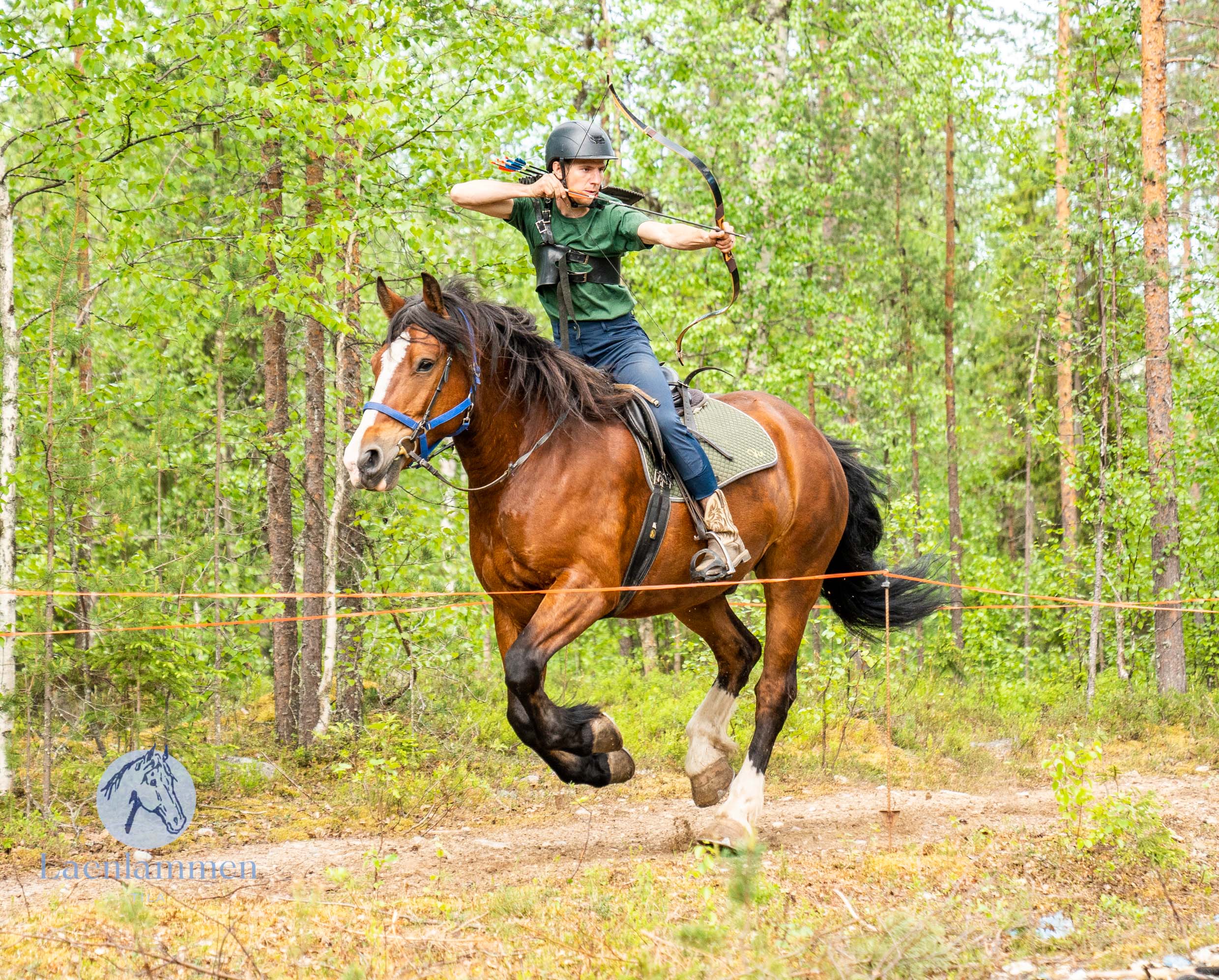 Private archery on horseback training