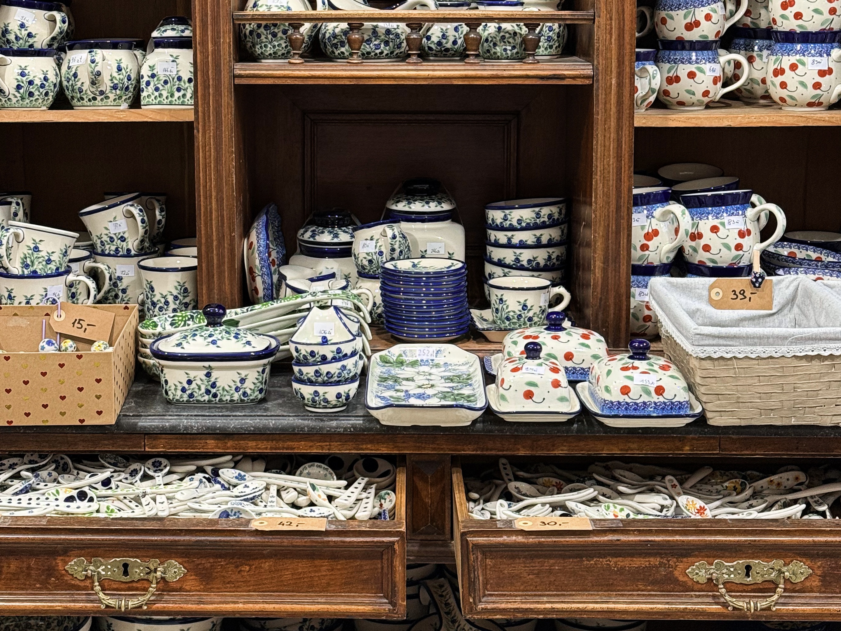 Cracow Old Town Handcrafts Tour – Limited Small Group