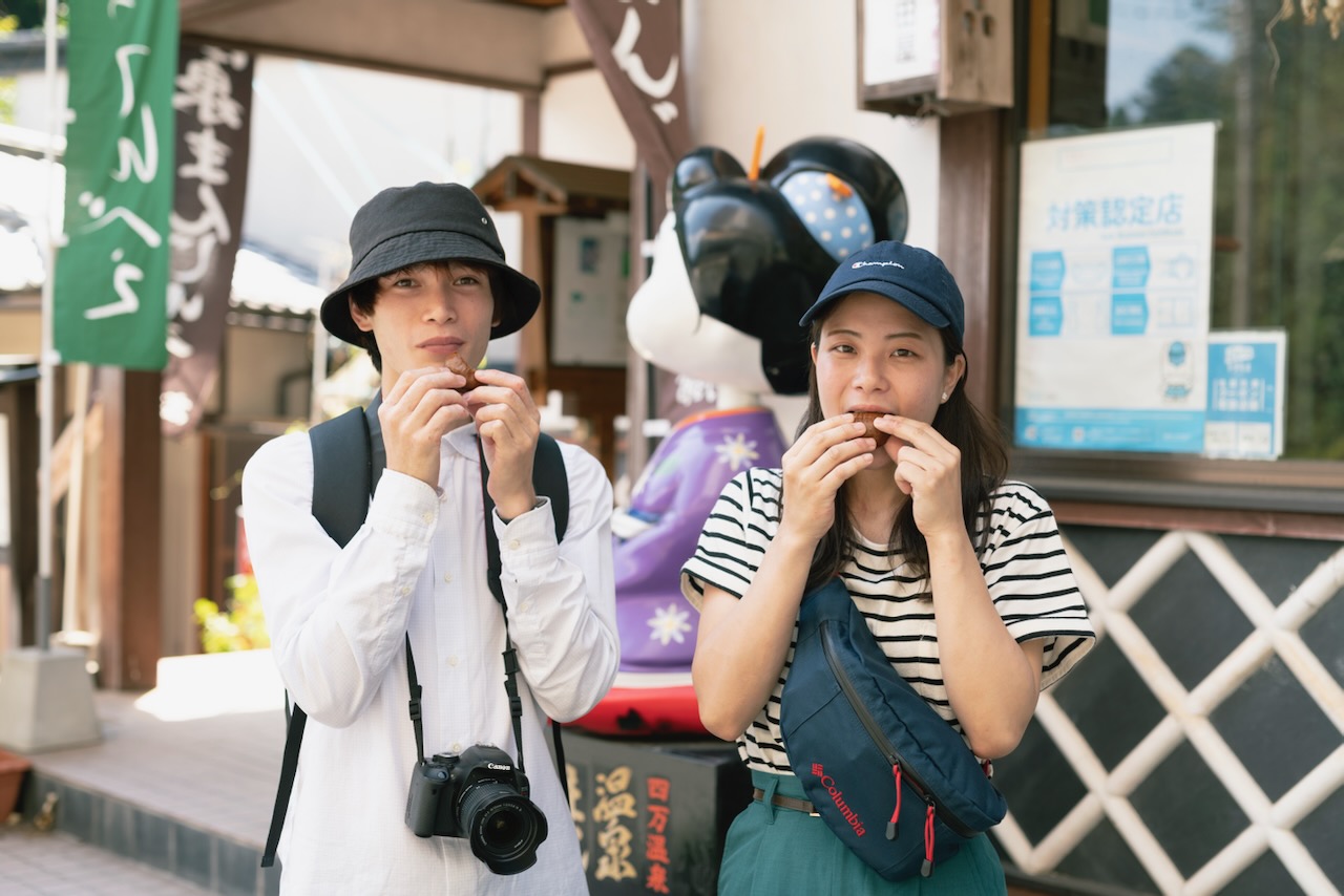四万温泉のまち歩きツアー【ランチ付き】　四万温泉のスイーツや歴史などを楽しみにながら温泉街を歩きませんか