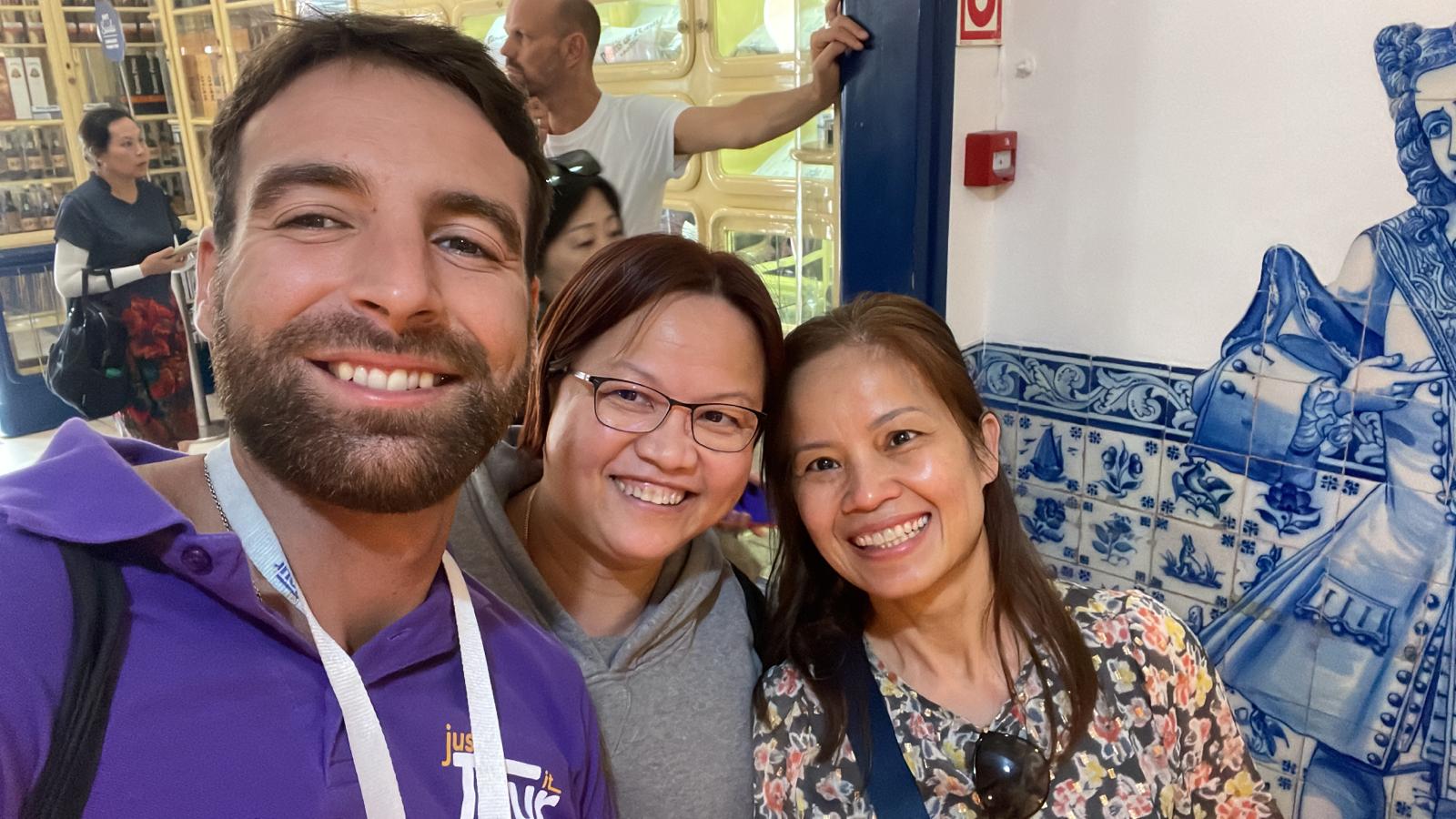 Lisbon in a Day: The Ultimate Tuk Tuk Tour of the City