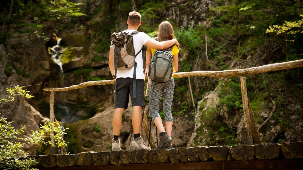Hiking Lovers (Hanging Bridges + Fortuna Waterfall +Volcano Hike)