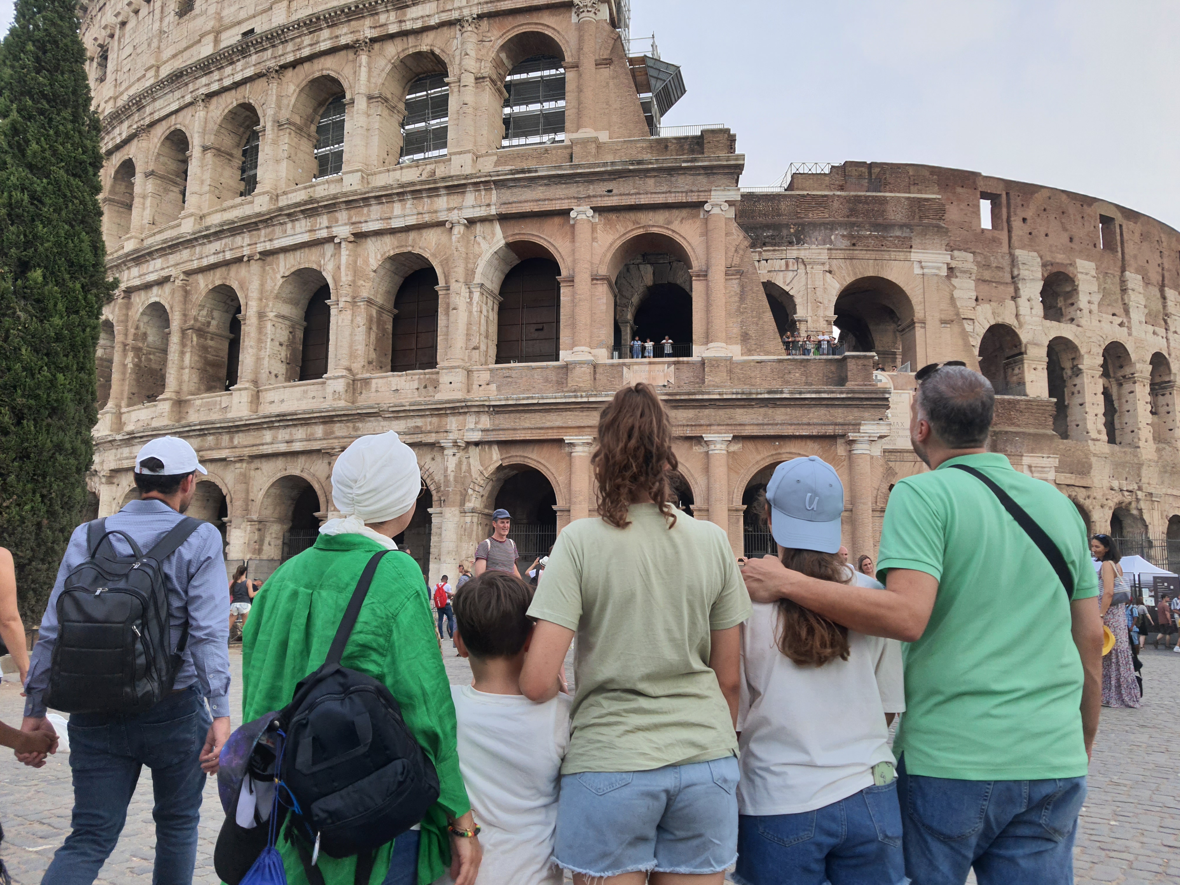 Semi-private guided tour of the Colosseum and Forum in Rome for kids and families