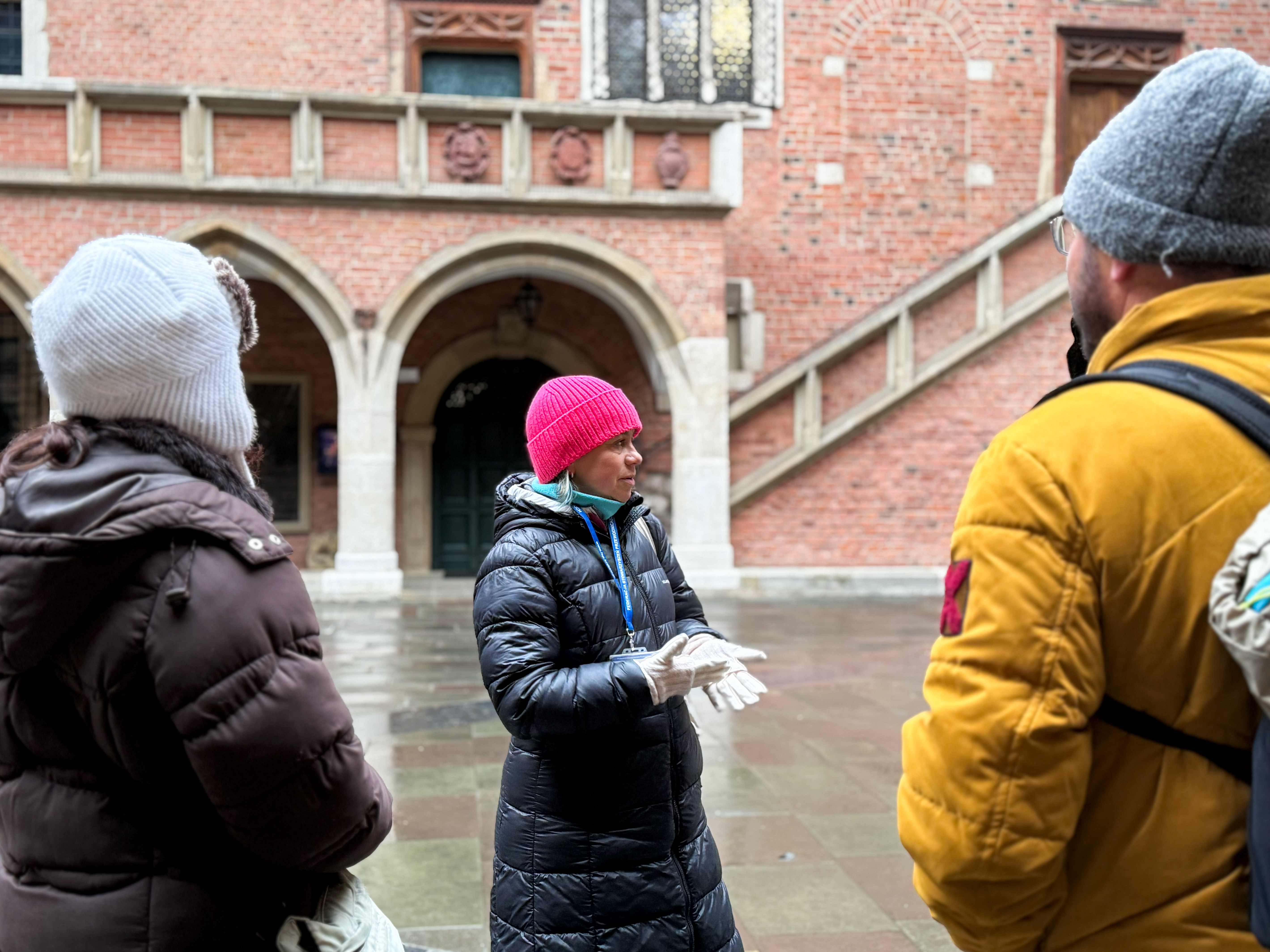 Krakow: Old Town with St. Mary's Basilica and Rynek Underground Guided Tour