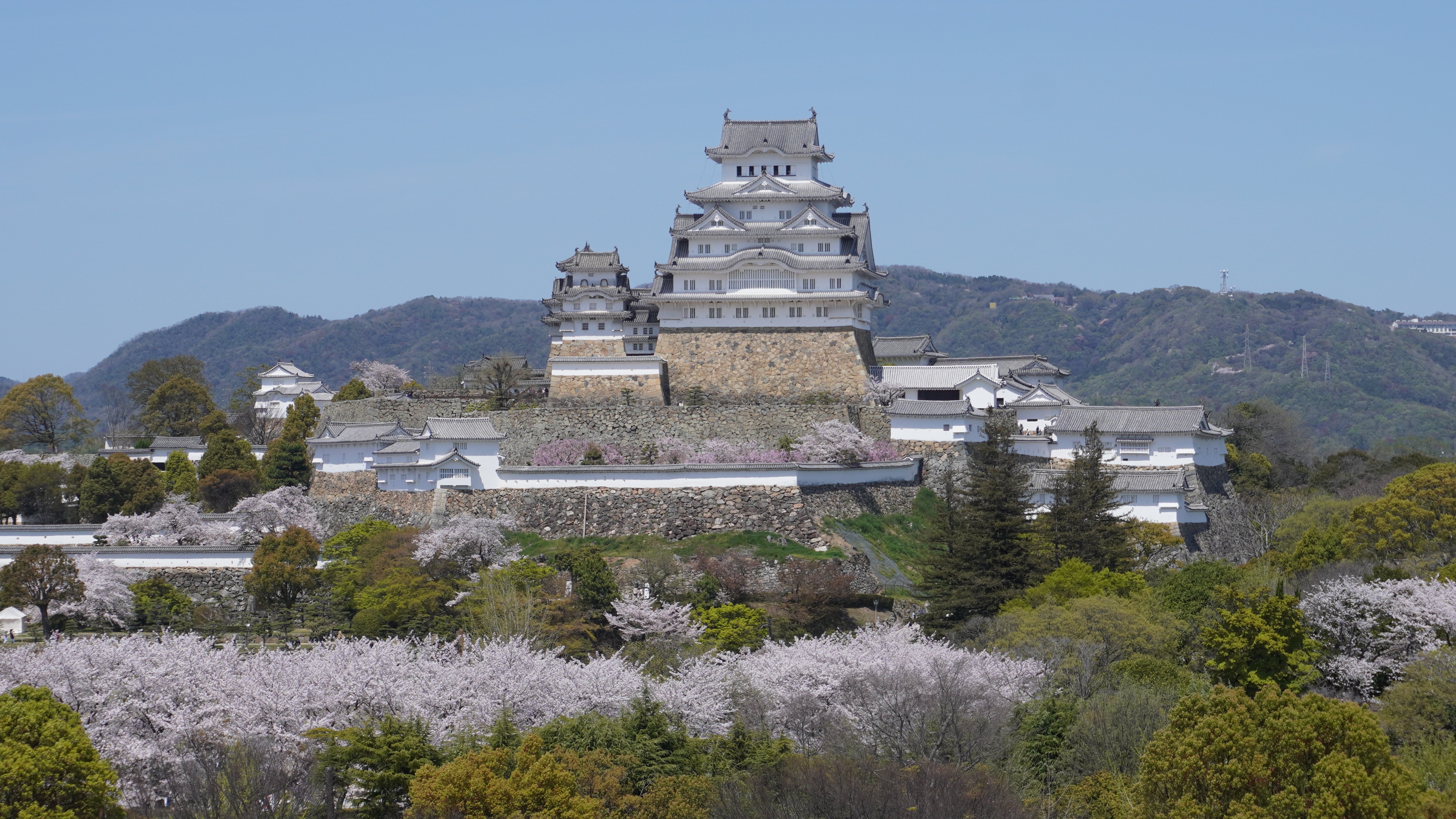 (Ticket Included)Himeji Castle Guided Tour with Himeji Tourism Concierge