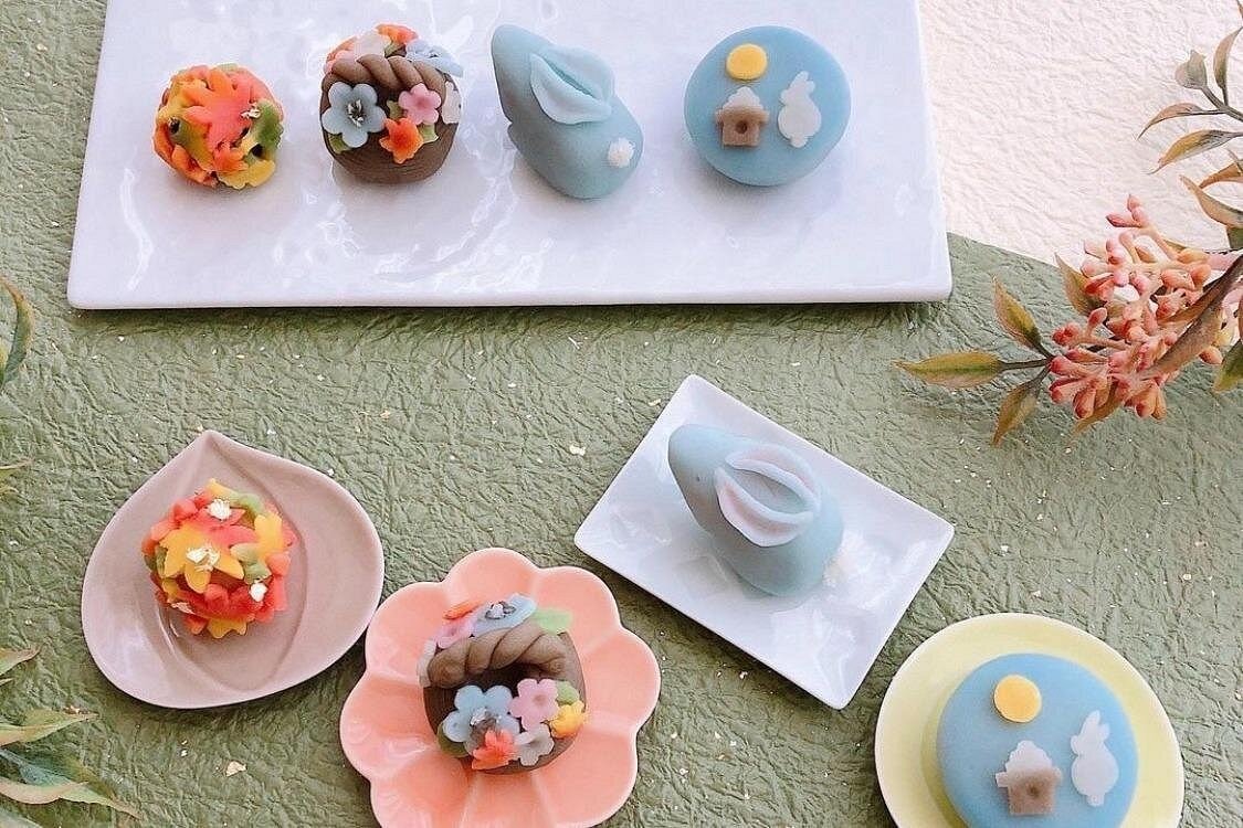 Making Japanese desserts Nerikiri & drinking matcha in Tokyo