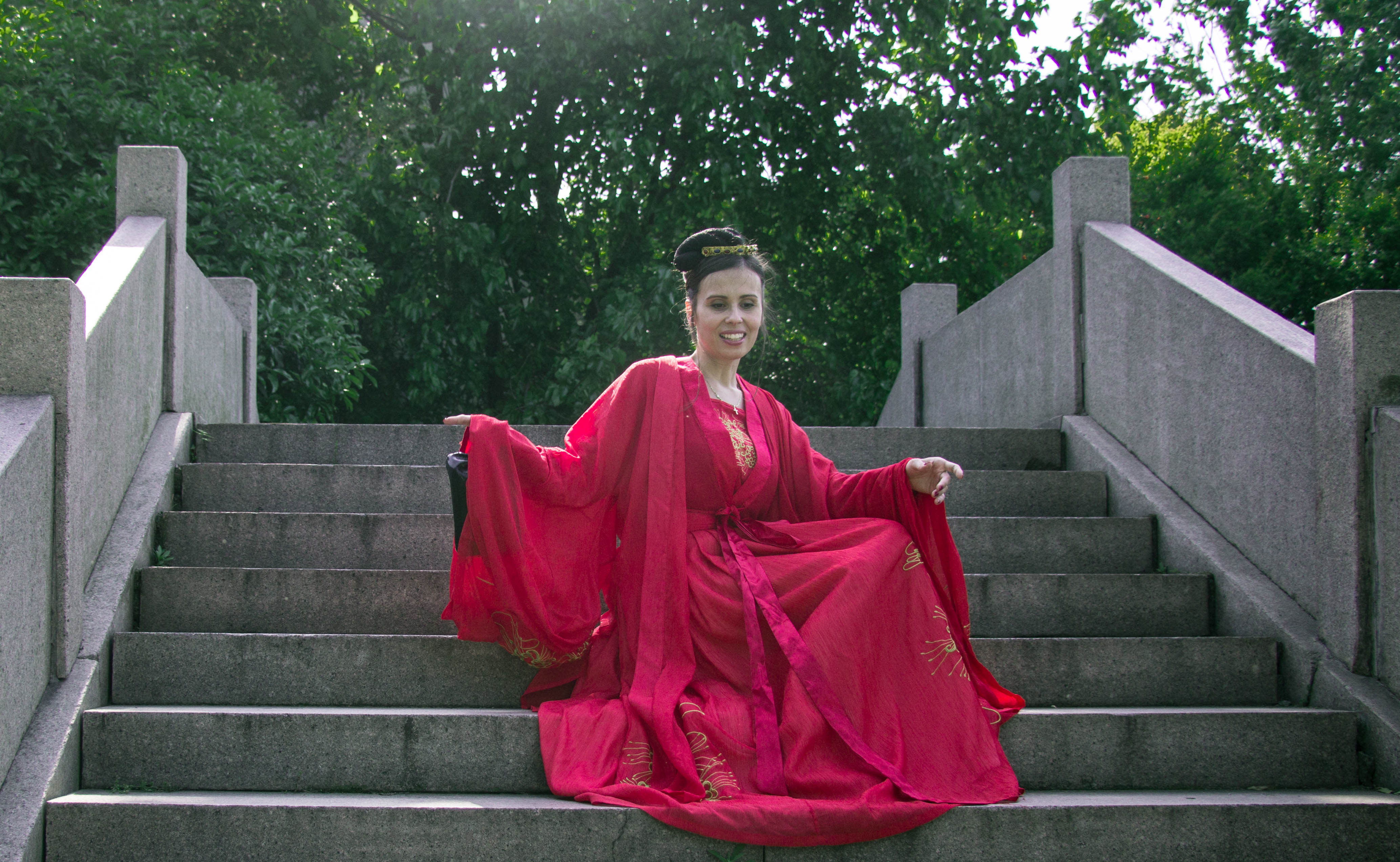 1-day Chinese Cosplay, Tea Ceremony & Shaded Stream Boating at the Xixi Wetlands