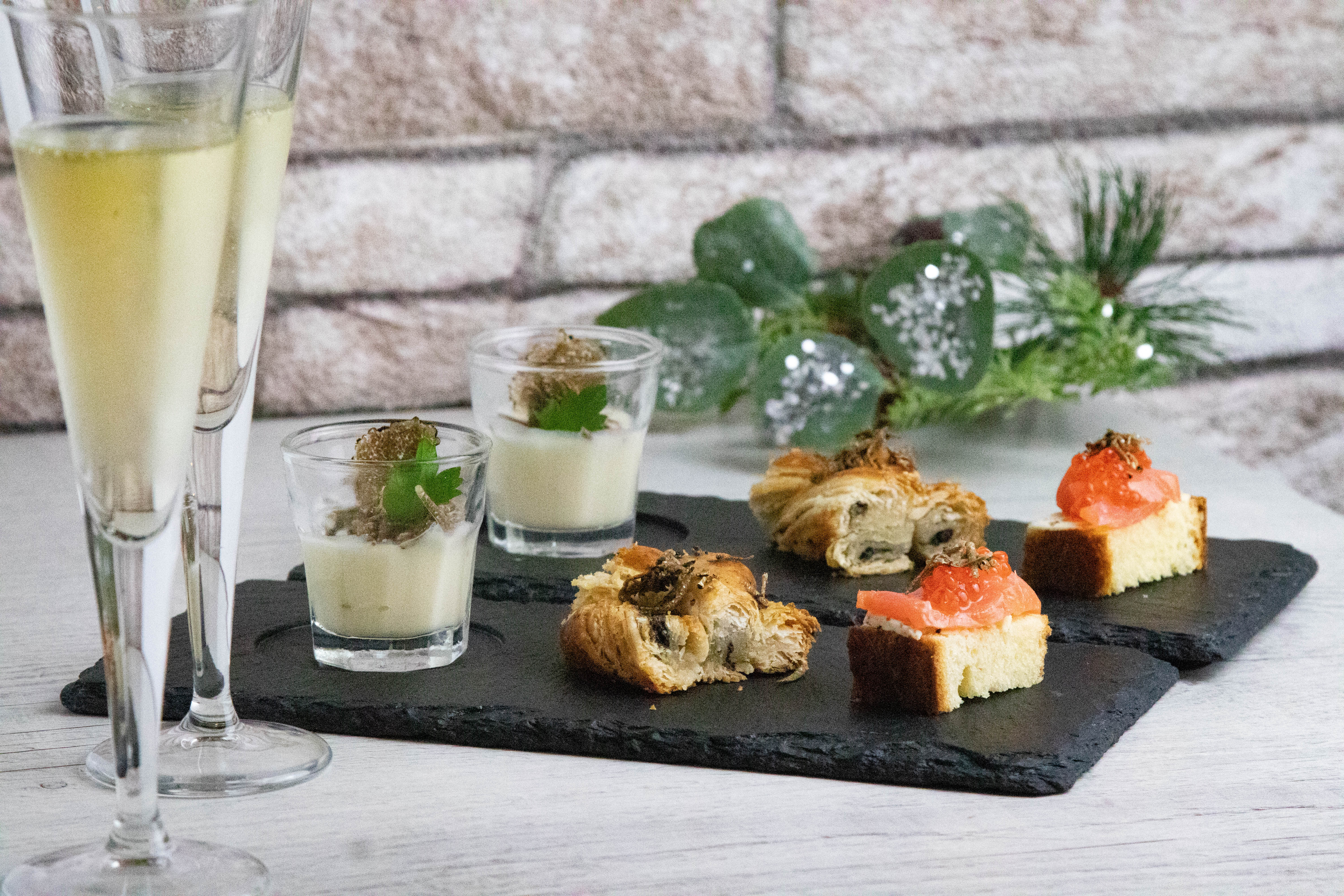 Truffle hunting demonstration and truffle cold lunch