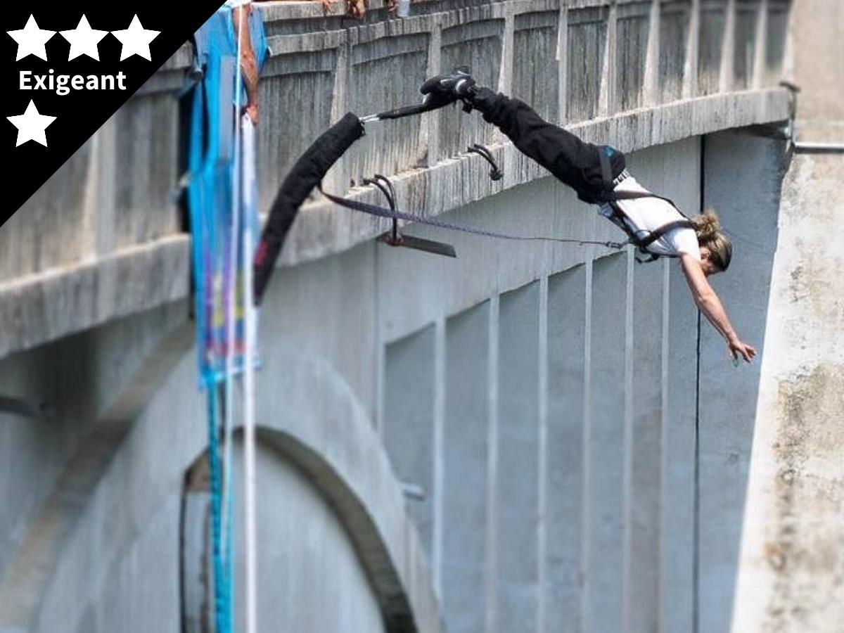 Bungee jumping - from the highest bridge in France!