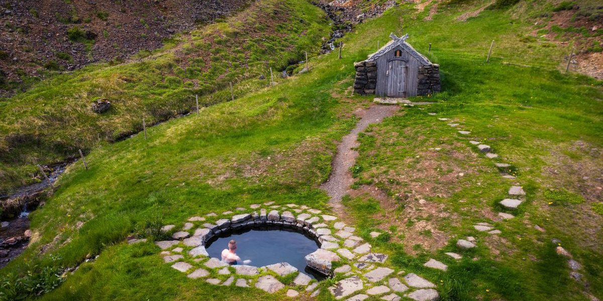 10-Day Iceland Self-drive Tour | Hot Spring Hunt