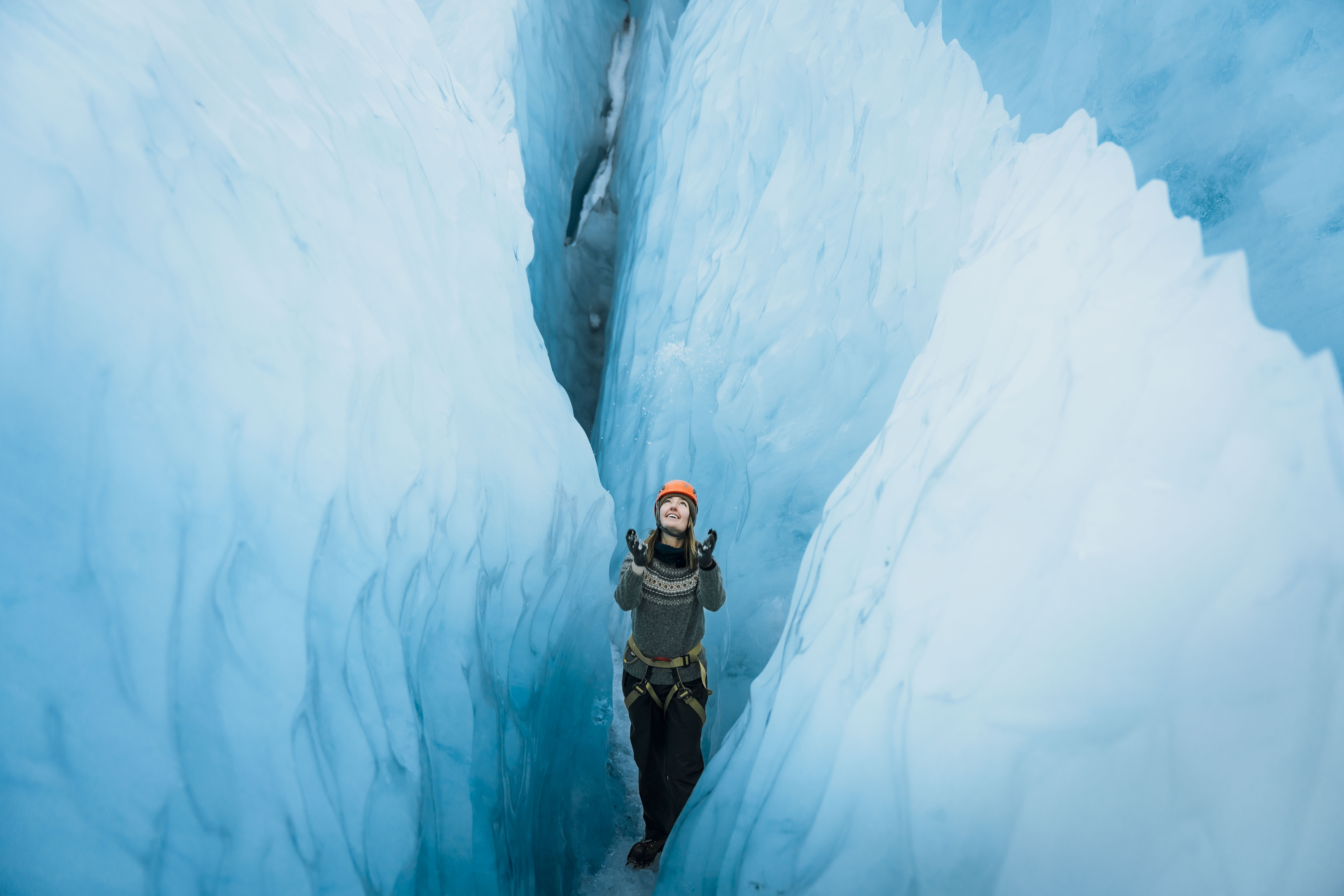 Crevasse Labyrinth - A Glacier Maze in Skaftafell