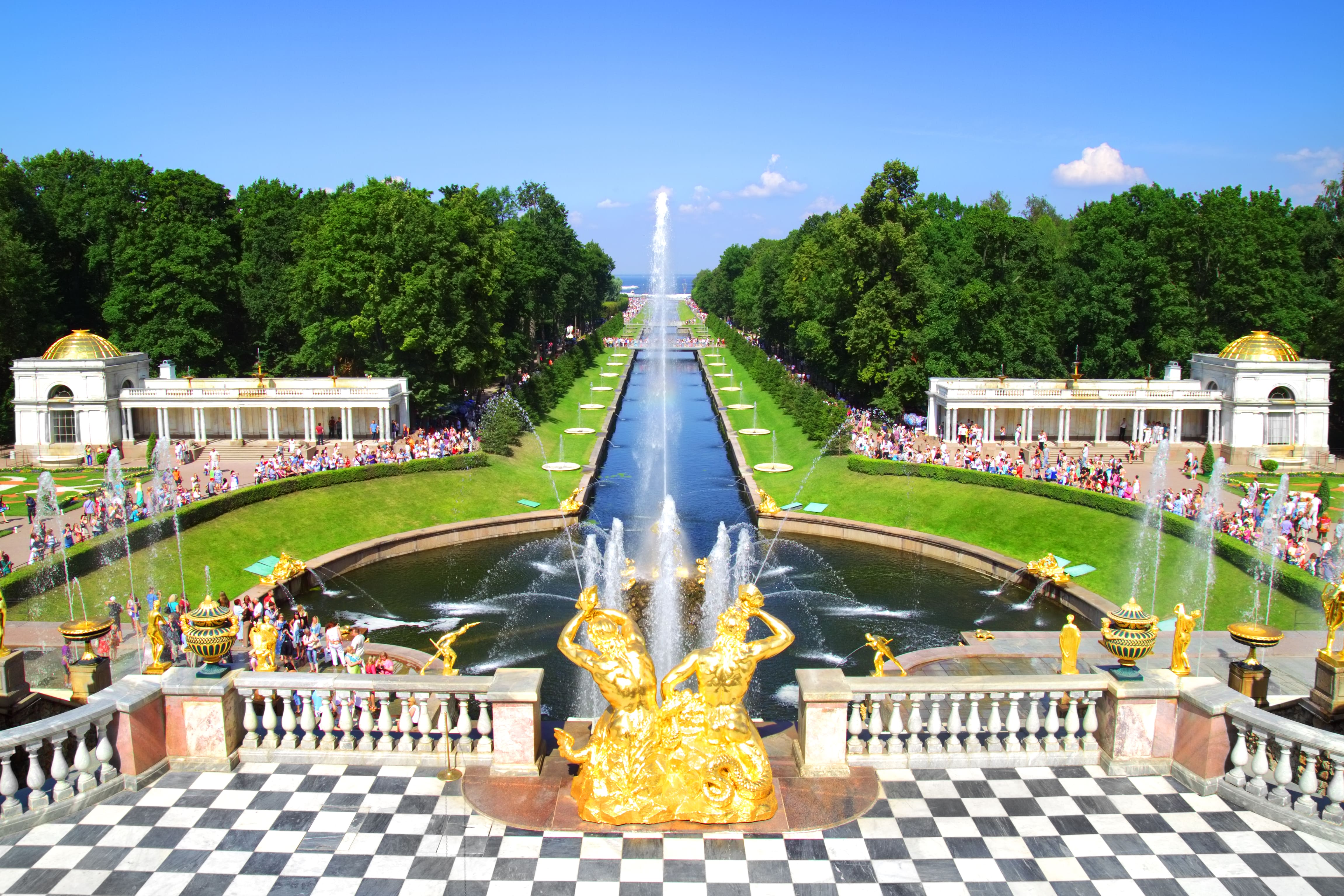 St. Petersburg: Bus tour to Peterhof - Lower Park and the Great Peterhof Palace