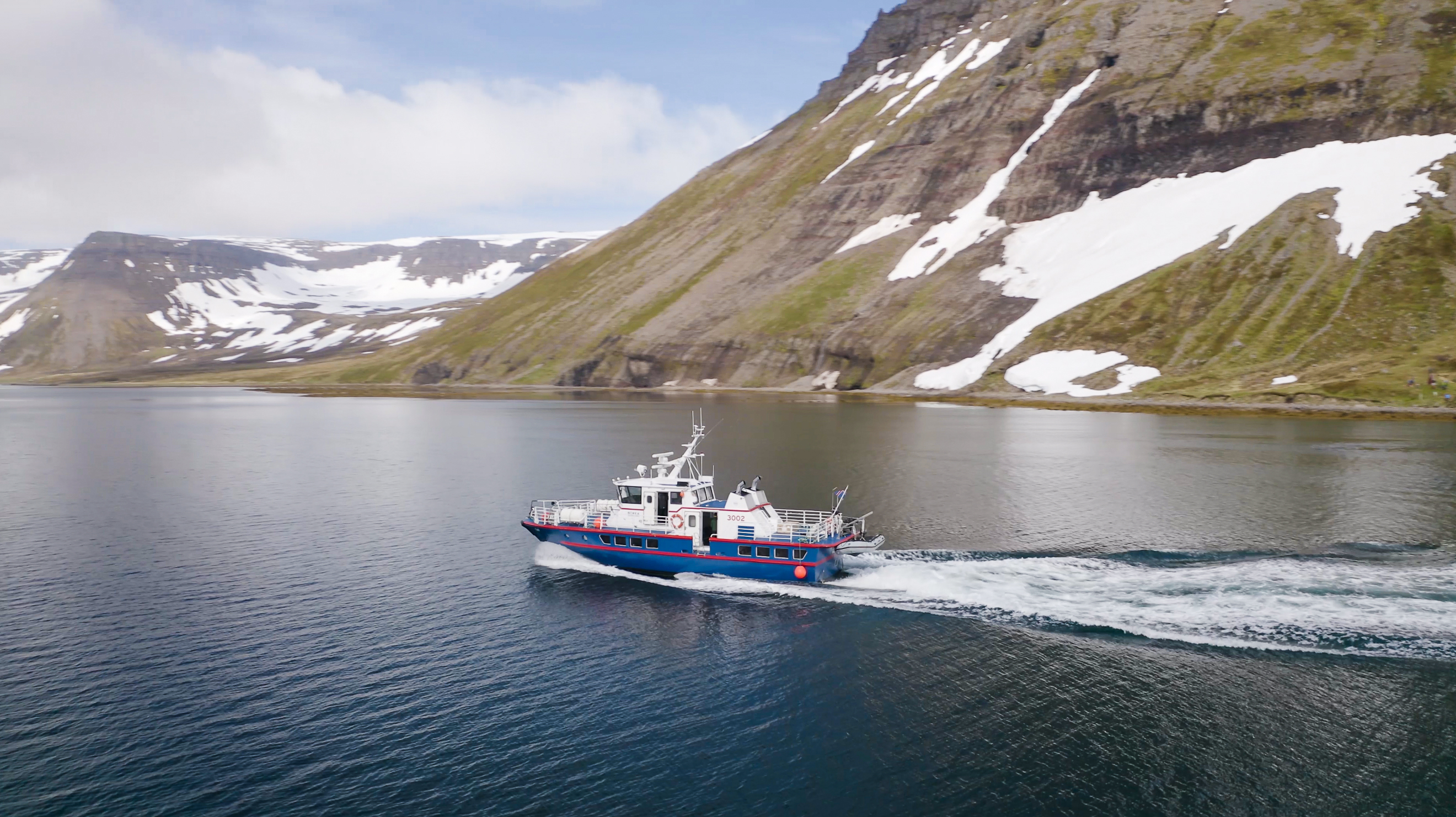 Boat ride: From Ísafjörður to Hesteyri