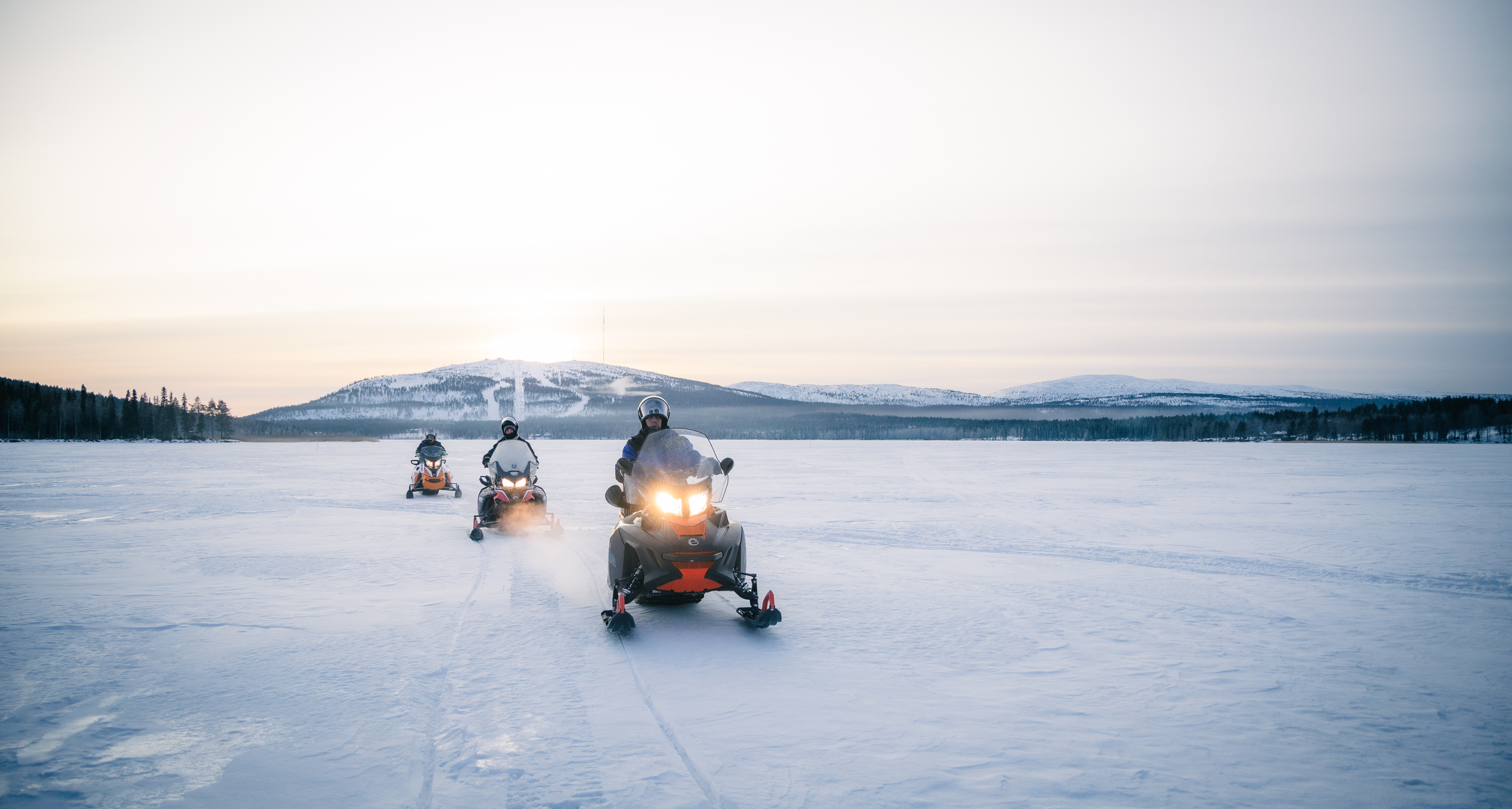 Private snowmobile safari 2,5 h