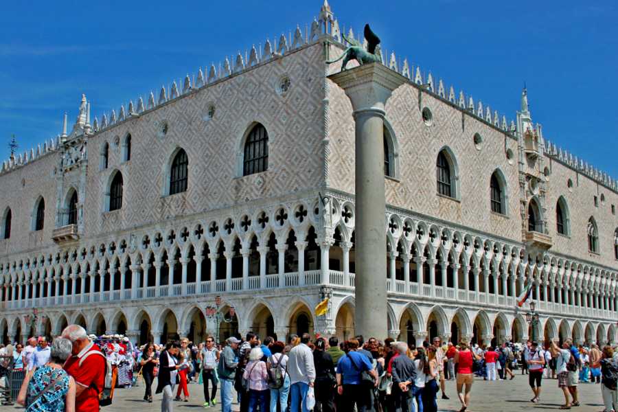 Walking Tour of Venice with Skip-the-Line Access to the Doge's Palace + San Marco History Gallery