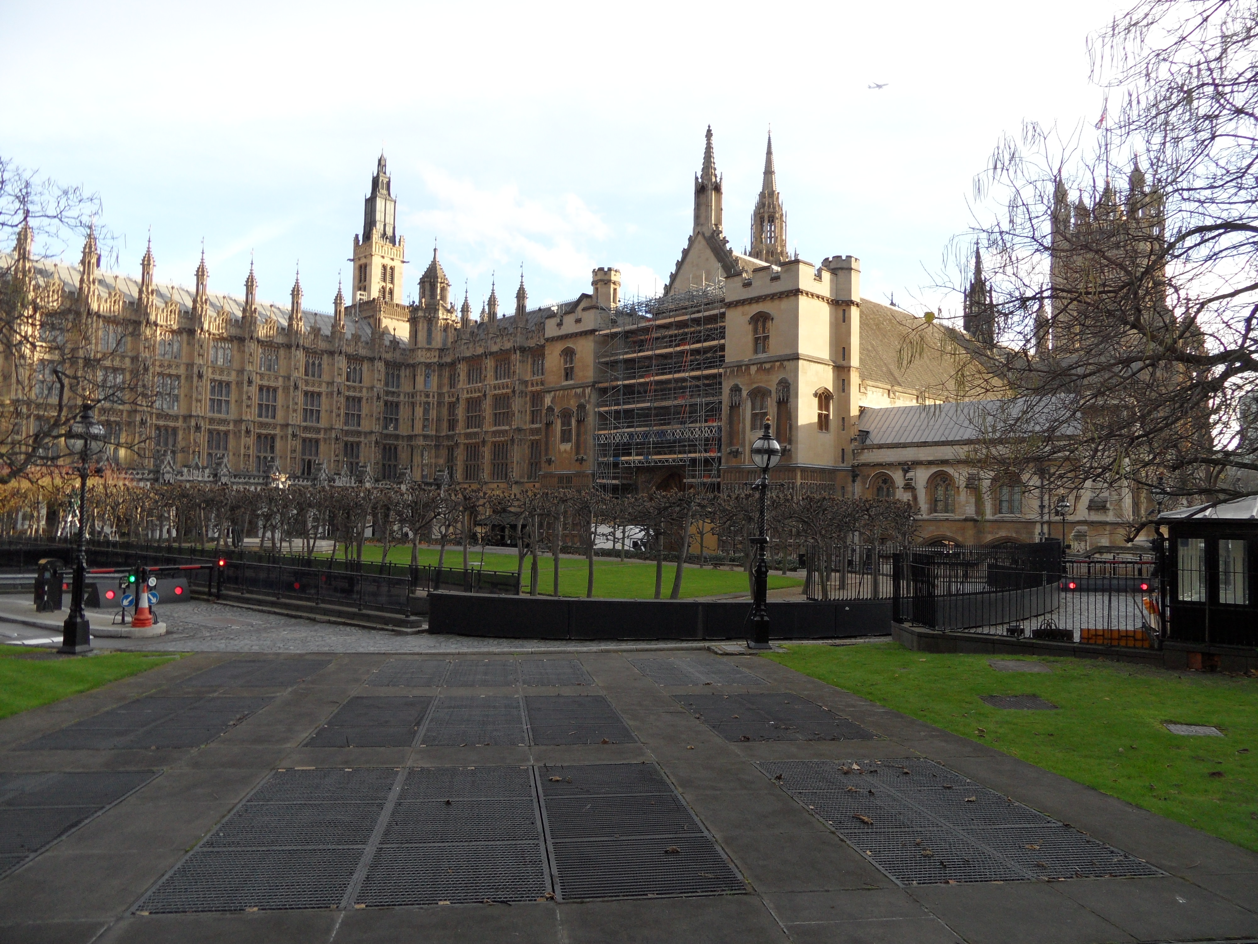 Private 4 hours Chauffeur-Driven Tour of London