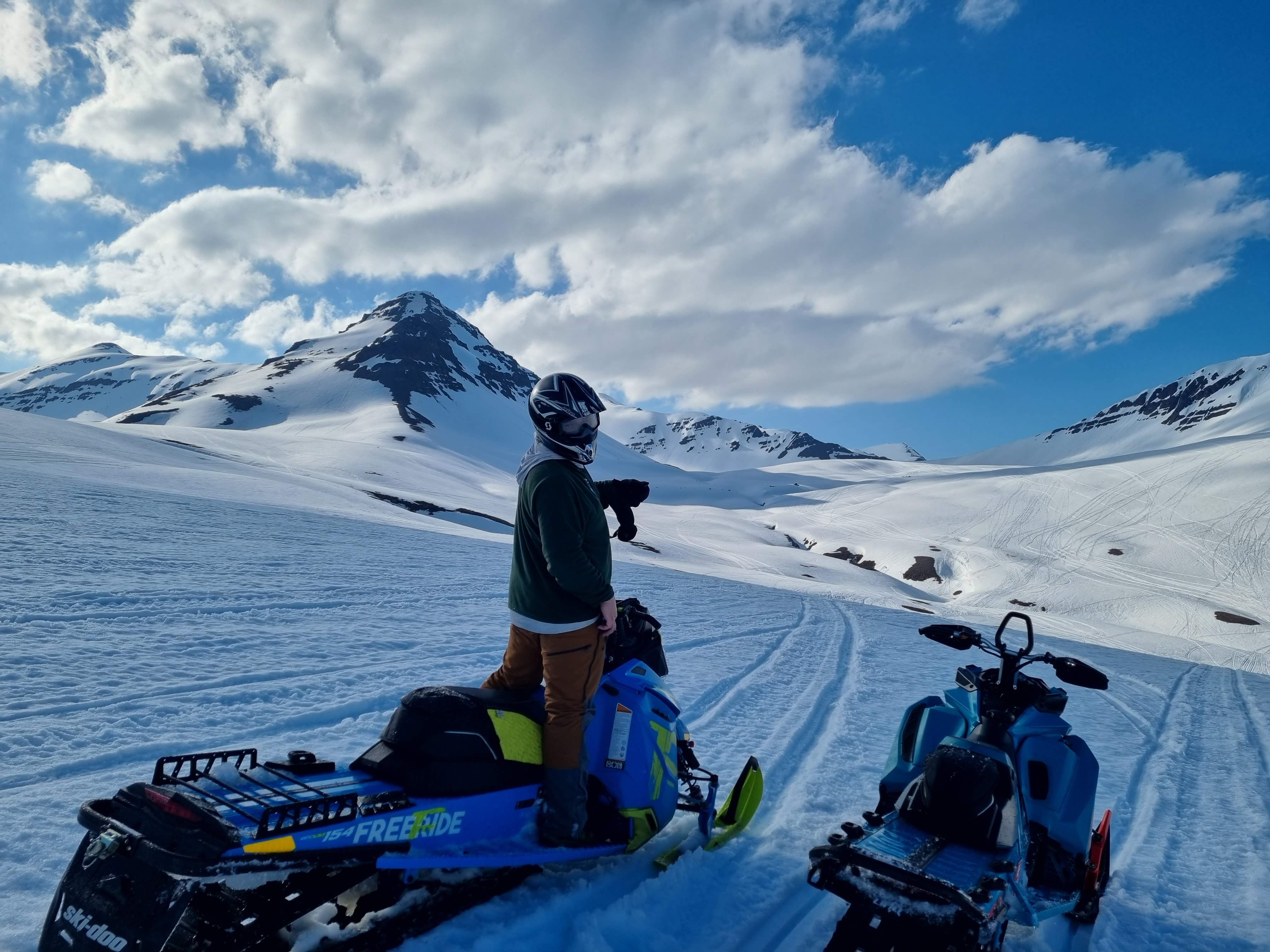 Adventure snowmobile tour Akureyri