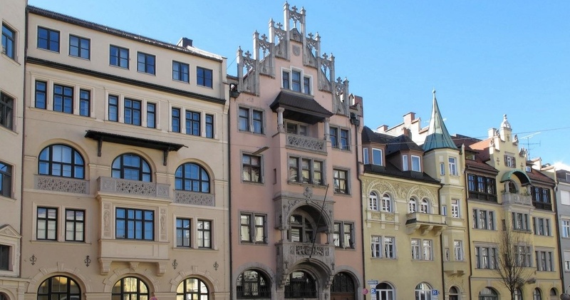 4 Hour Walking Tour: The Golden Age