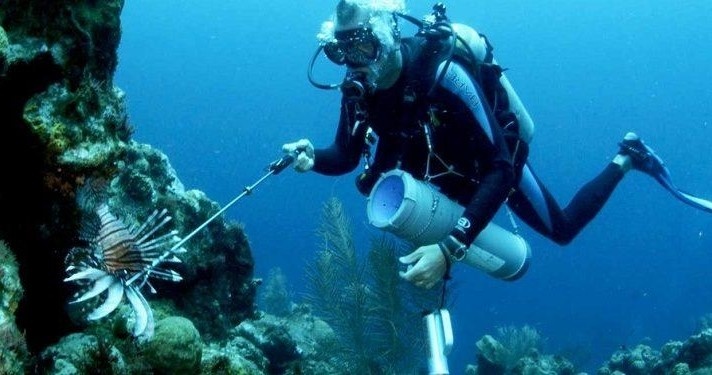 Lionfish Hunting