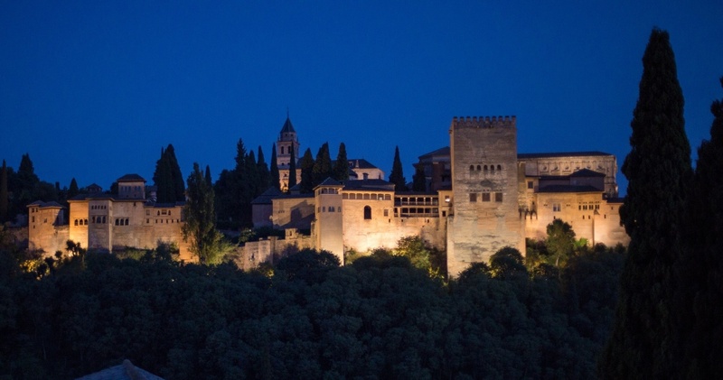 Tour Nocturno: Palacios Nazaríes de la Alhambra