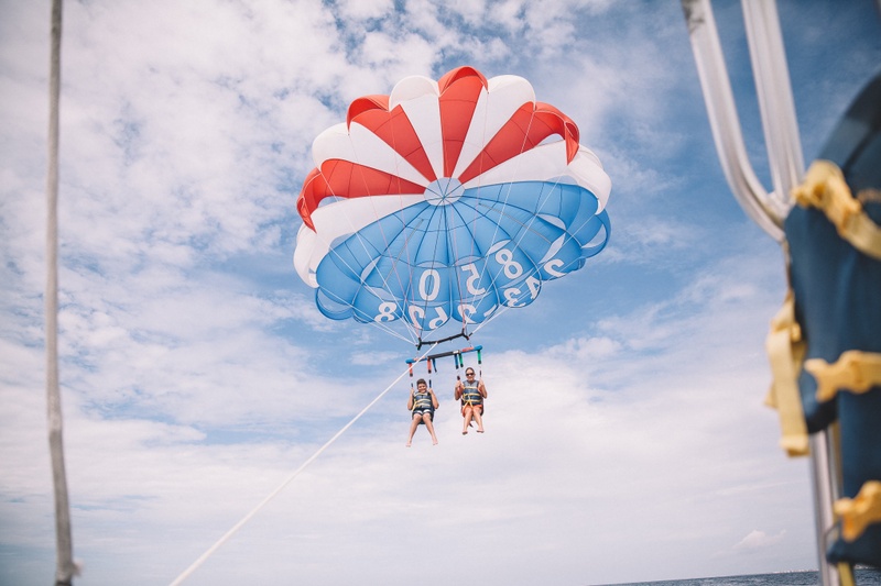 Destin Parasailing