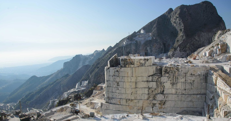 Carrara Marble tour – explore the marble quarries by jeep