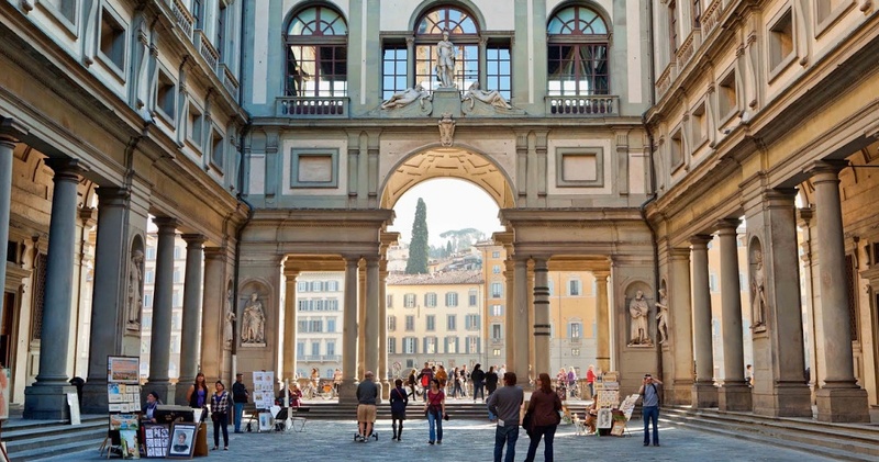 Florence City Center including the Accademia with Michelangelo’s David Skip-the-Line Guided Tour - Semi-Private (English)
