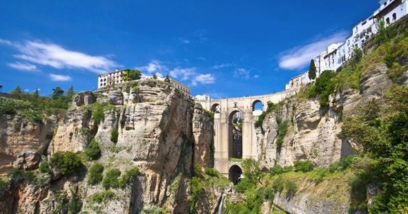 Winery Tour with Tapas and Ronda Free Time