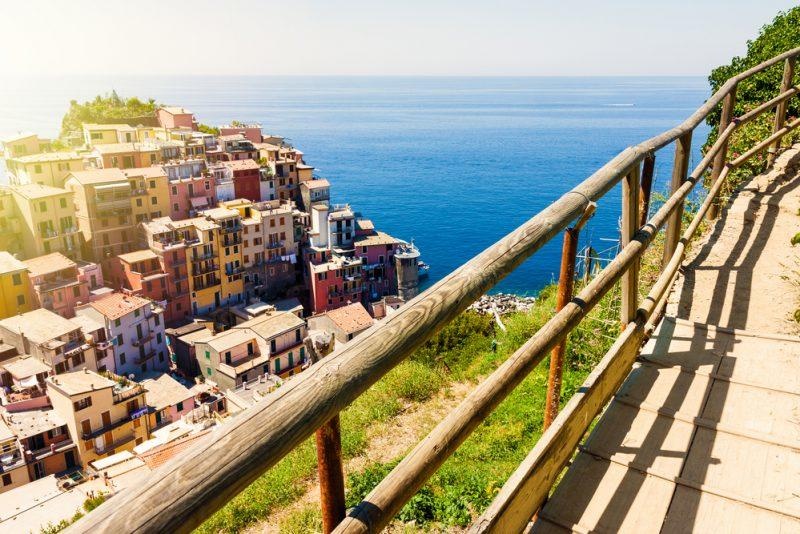 Classic Cinque Terre guided tour by train