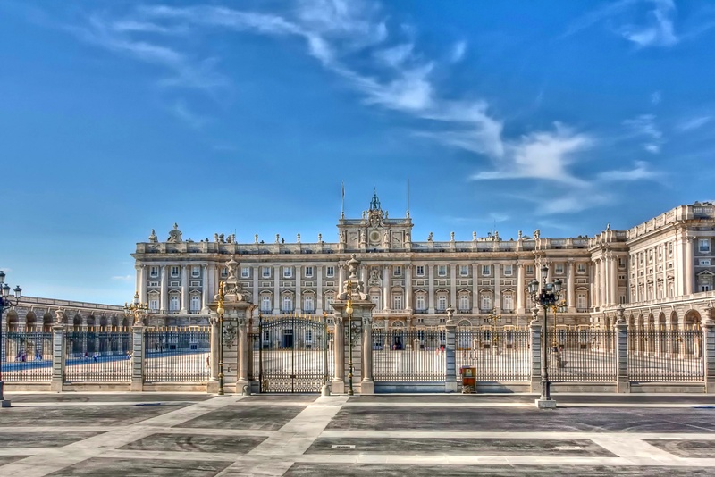 Palacio Real de Madrid (Royal Palace) Guided Tour - Semi-Private (ENGLISH)