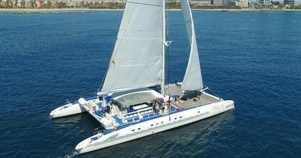 Catamaran Sail & Skyline