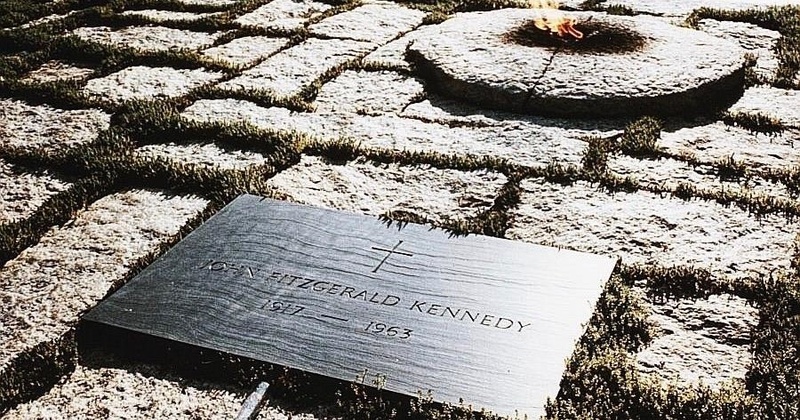 Arlington Cemetery & Changing of the Guard - Guided Walking Tour - Private