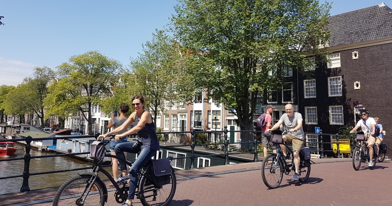 Private 2.5 Hours City Bike Tour