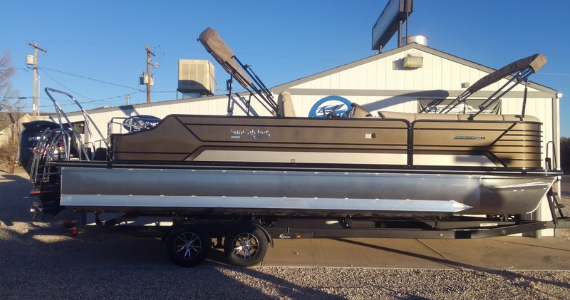 1.  26' 2021 G3 Elite 326SL Tritoon  (Cruise/Play/Tow)