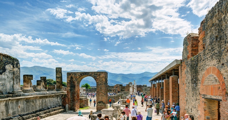 Pompeii 2-hour Private tour and tickets included