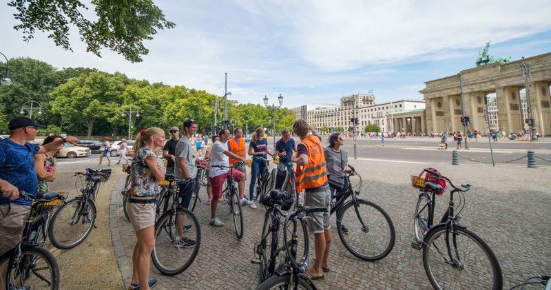Private Berlin Bike Tour with your own guide