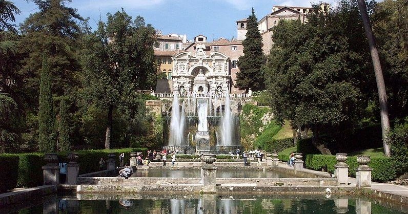 Tivoli Private Excursion with skip the line tickets