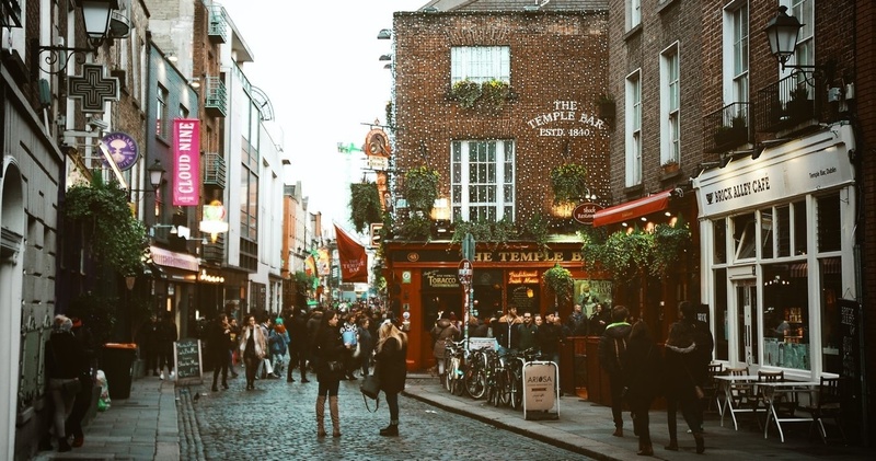 Private full day Tour "Explore the city & Countryside"