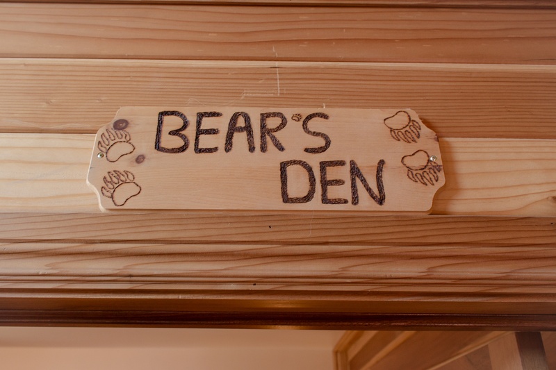 Bear’s Den Room