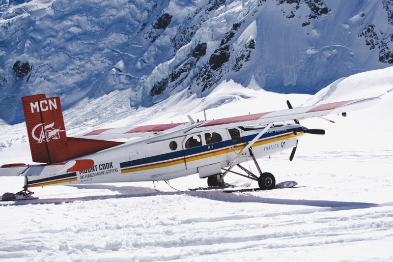 Glacier Highlights - Ski Plane Scenic Flight