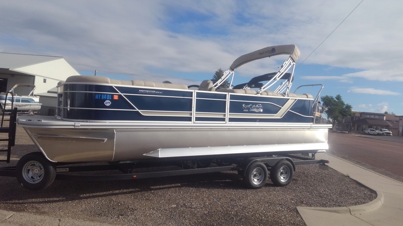 2A. 25' 2022 G3 Fusion 325RCX Tritoon (Cruise/Play/Tow)