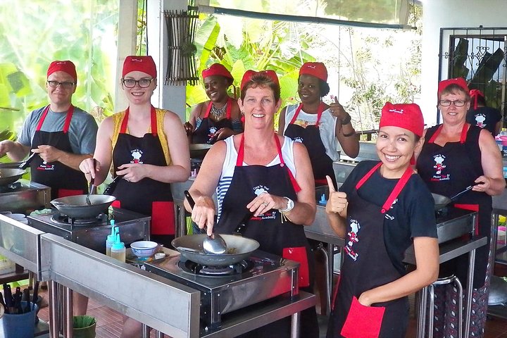 Phuket Thai Cooking Class with Market Tour & Pickup